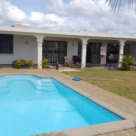 Ejc Villa Flic en Flac Exterior photo