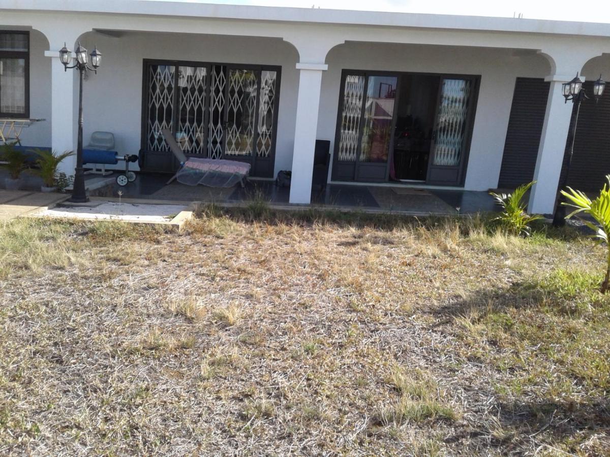 Ejc Villa Flic en Flac Exterior photo